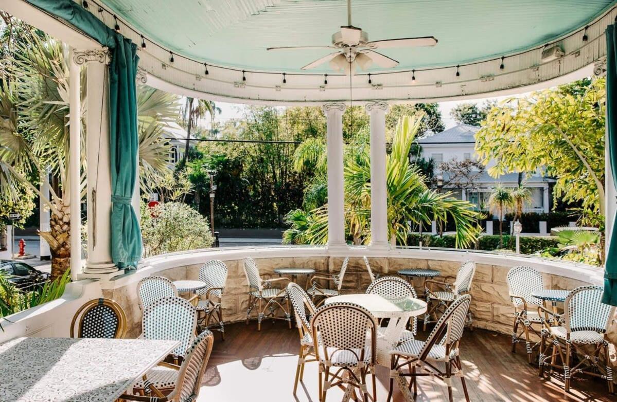 Deluxe King With Balcony - At James House With Parking! Key West Exterior photo