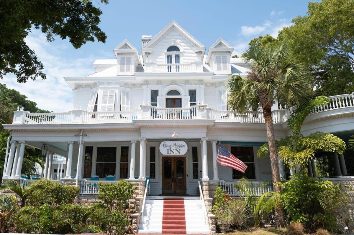 Deluxe King With Balcony - At James House With Parking! Key West Exterior photo