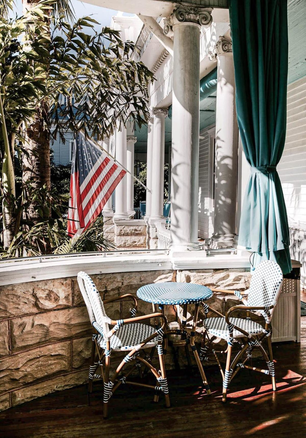 Deluxe King With Balcony - At James House With Parking! Key West Exterior photo