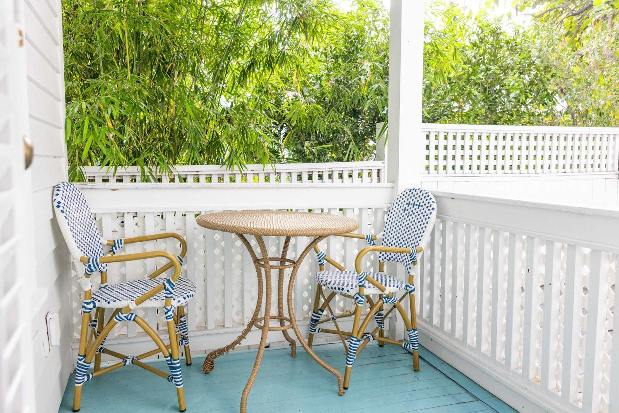 Deluxe King With Balcony - At James House With Parking! Key West Exterior photo